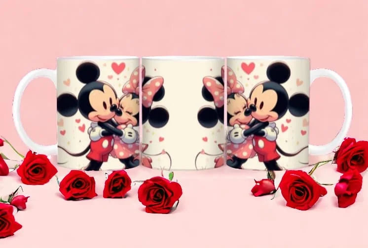 Cana personalizata, Indragostita de Minnie si Mickey Mouse, Ceramica, Alb, 350 ml