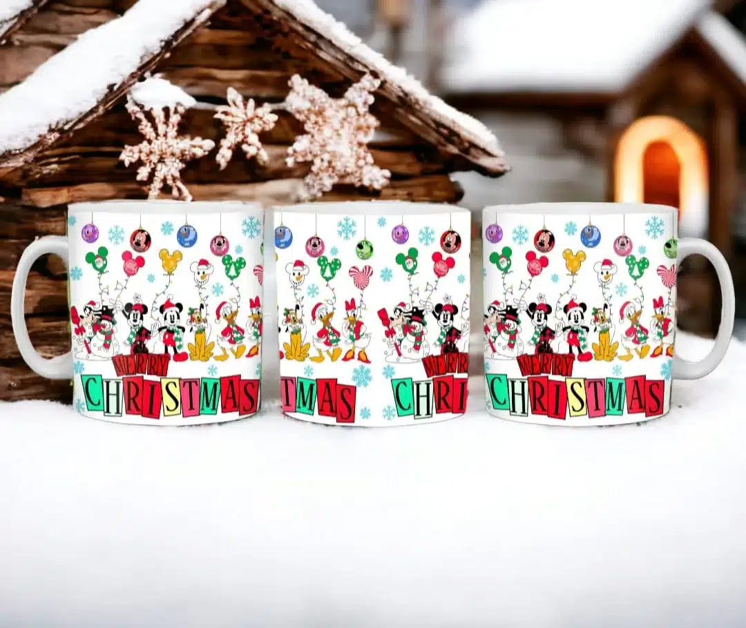 Cana personalizata, Mickey Mouse si prietenii de Craciun, Ceramica, Alb, 350 ml